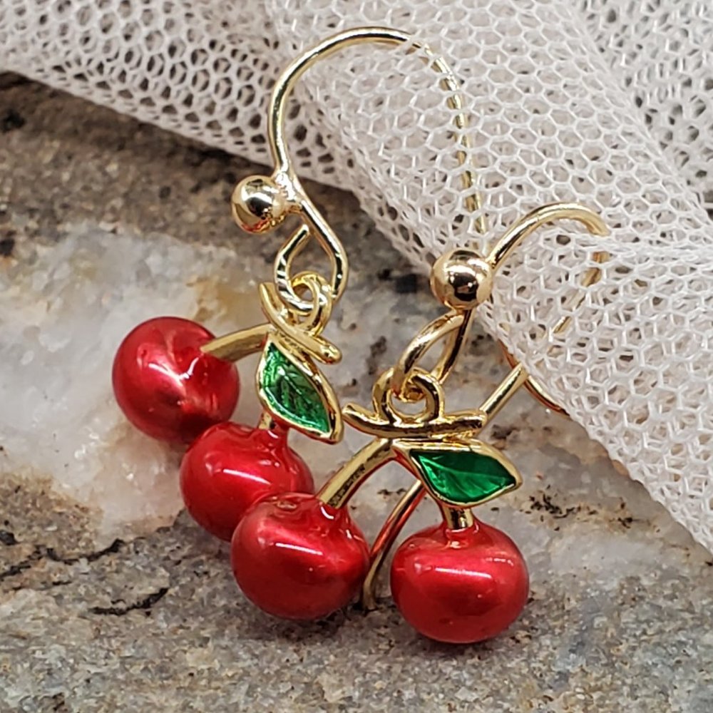 Earrings Floral High-quality 14kt Gold-plated Handcrafted/Hand-Enameled